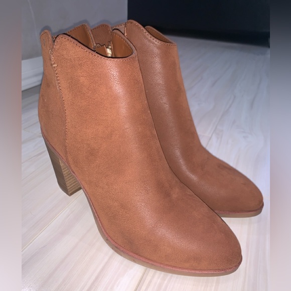 MIA Patton Bootie (size 10) - Picture 7 of 8